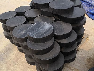 大悟县板式橡胶支座由若干层橡胶片与薄钢板经加压硫化